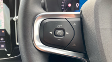 Volvo Xc40 2.0 B4P Plus Dark 5dr AWD Auto Petrol Estate